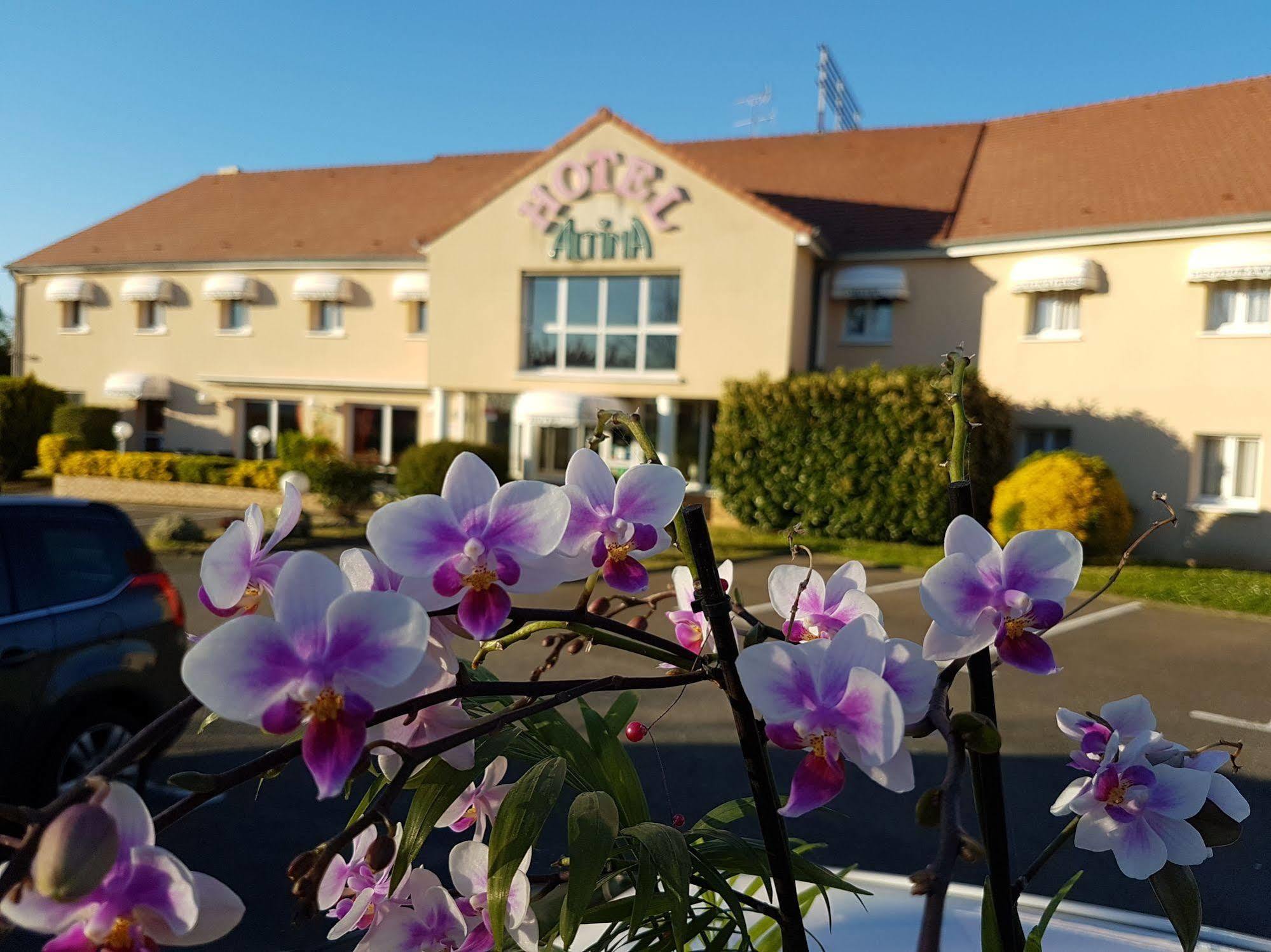 Hotel Altina Pacy-sur-Eure Экстерьер фото